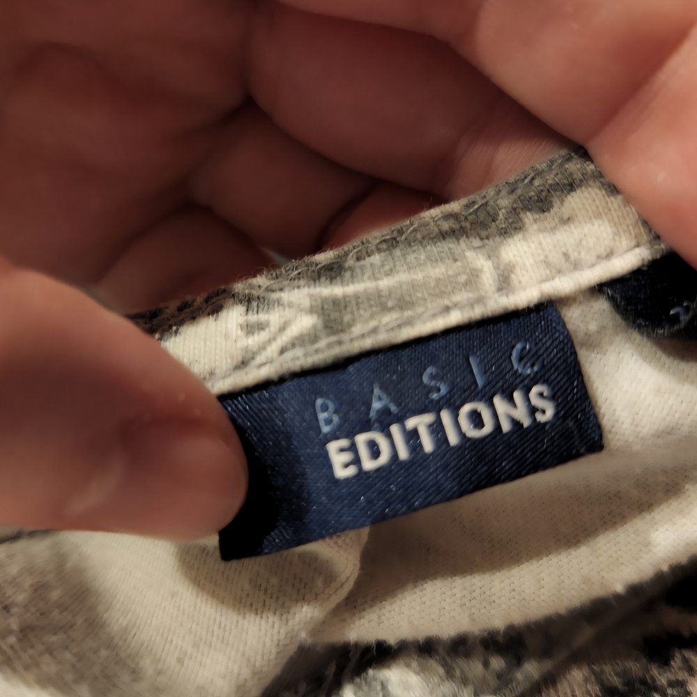 Basic Editions Silver Ruched Blouse - Picture 5 of 5